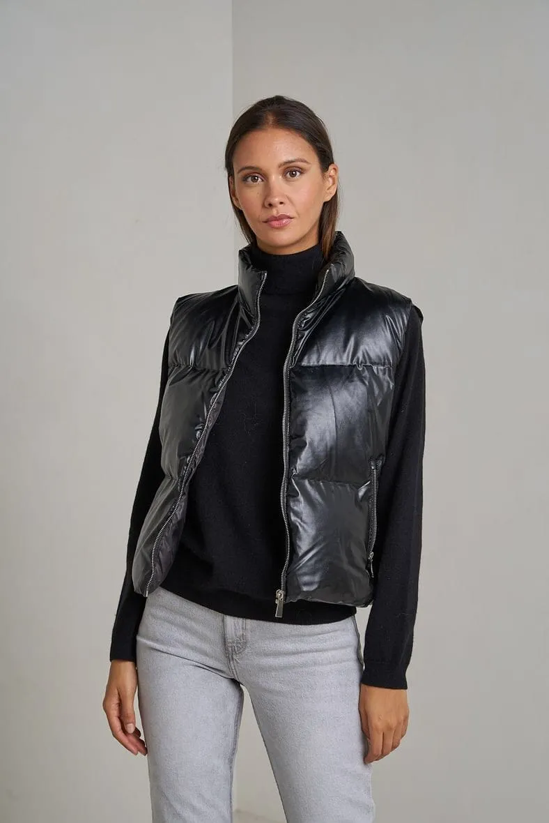 Autumn vibes shiny short puffer gilet - black