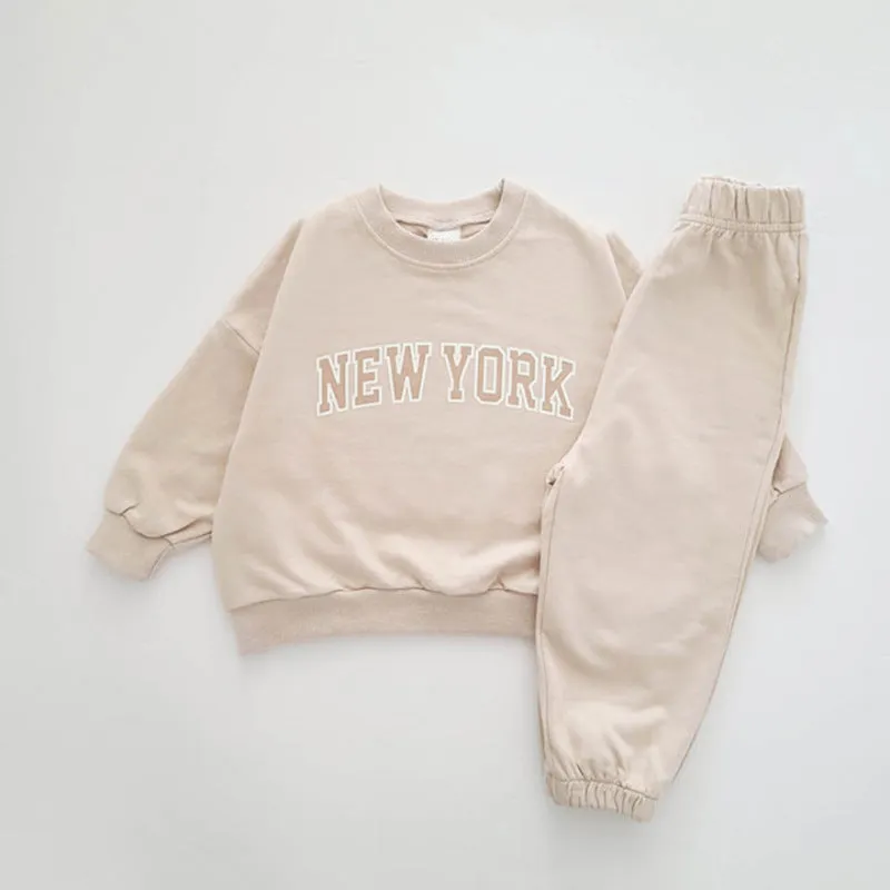 Baby Sweatshirt and Pants Set