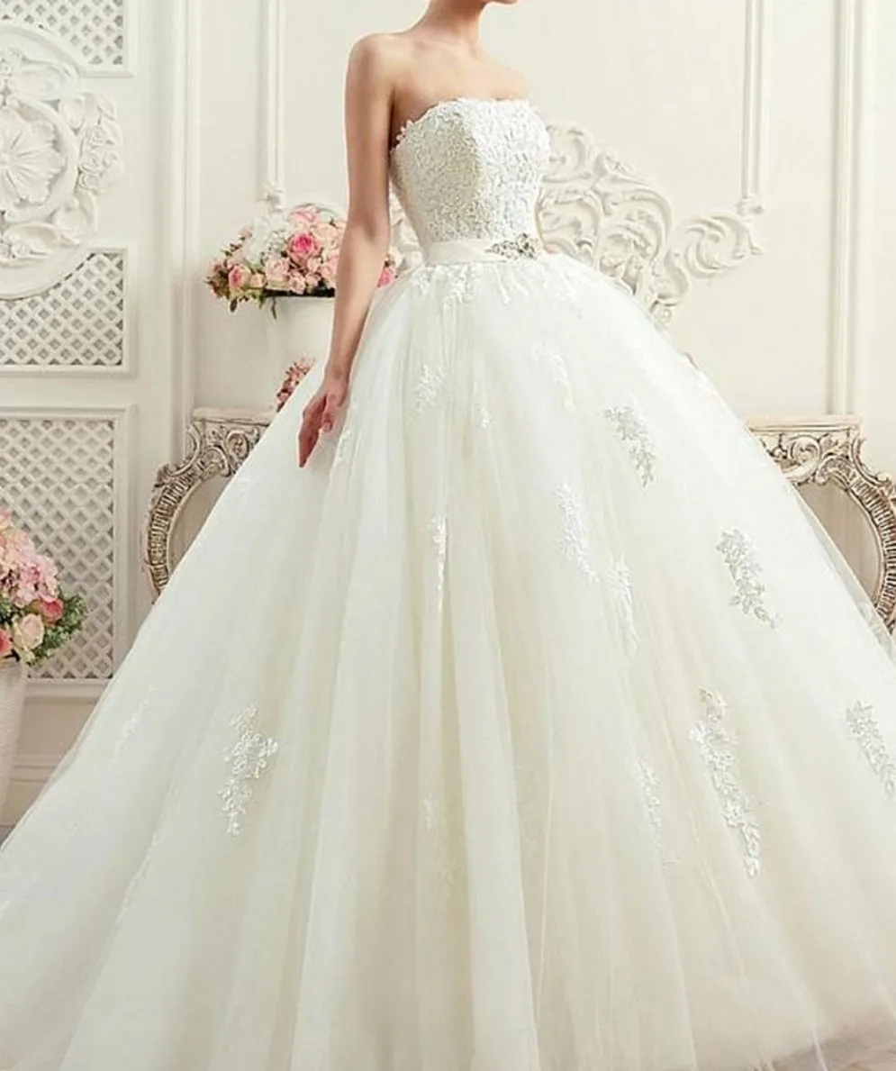 Corset Back Strapless Ball Gown Wedding Dresses With Lace Appliques