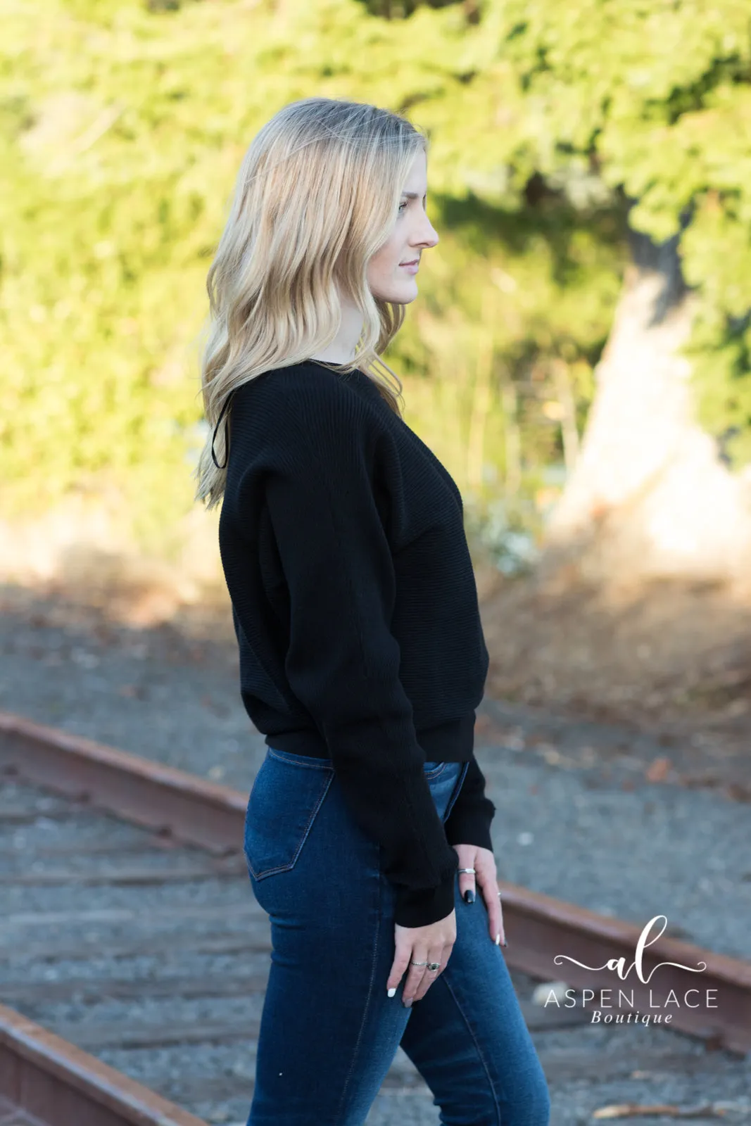 Macy Sweater (Black)