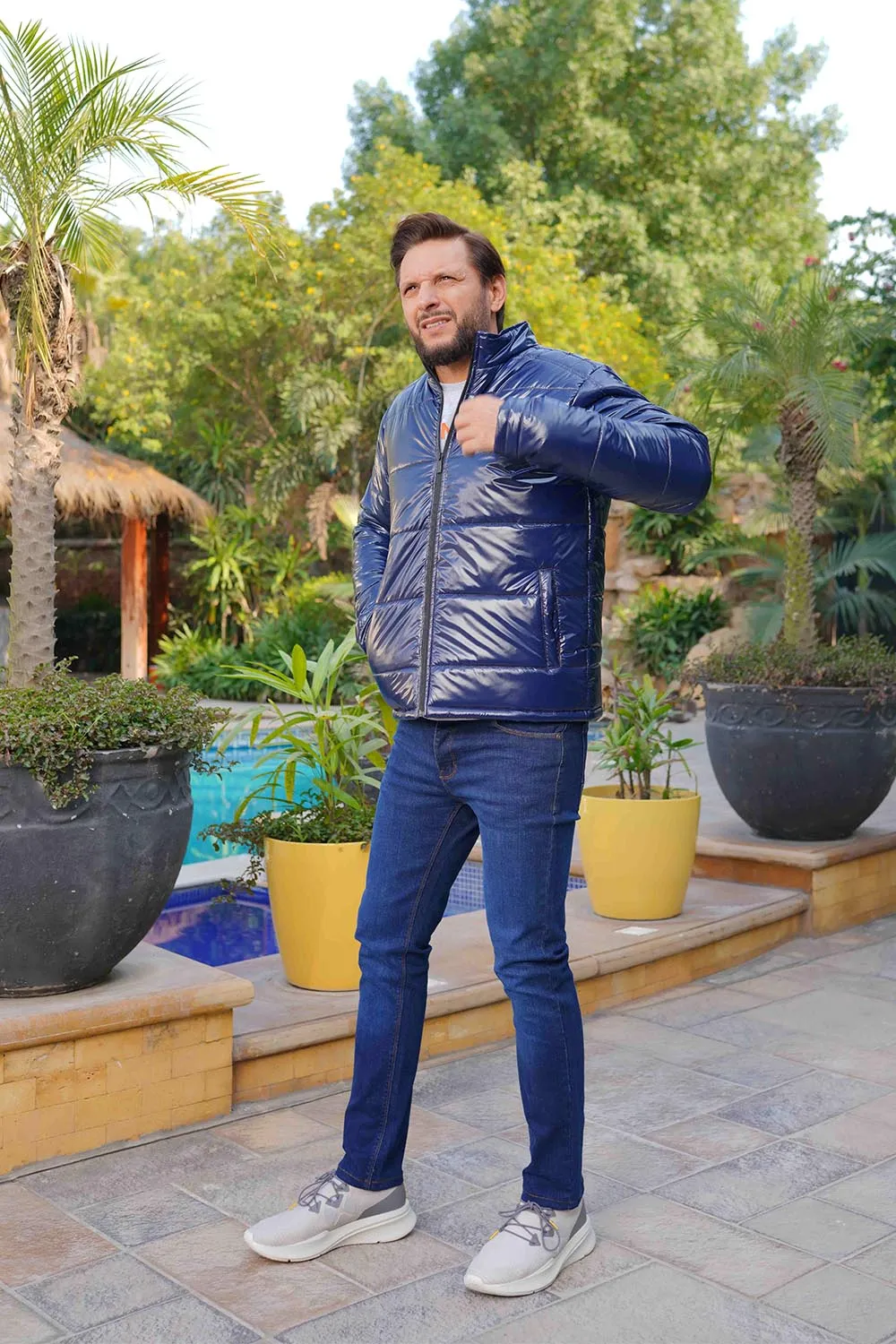 Men'S Blue Shiny Puffer Jacket - Warm And Stylish