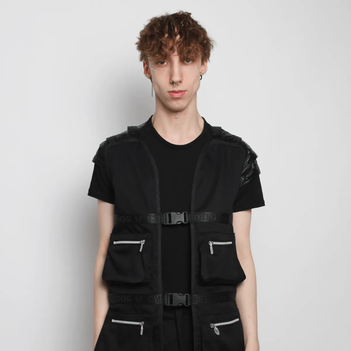 MULTI POCKET GILET / WAISTCOAT BLACK