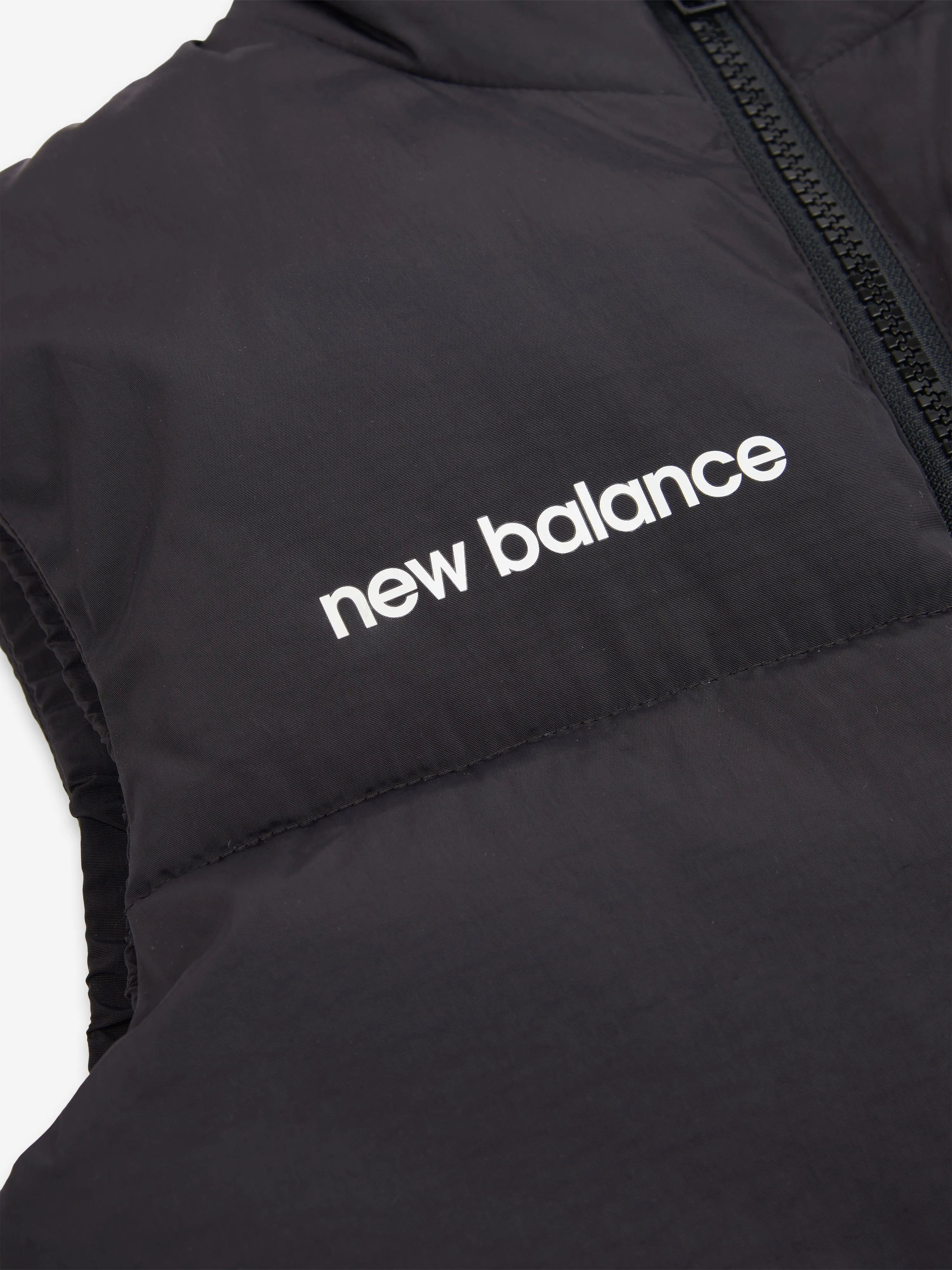 New Balance Boys Logo Quilted Gilet in Black