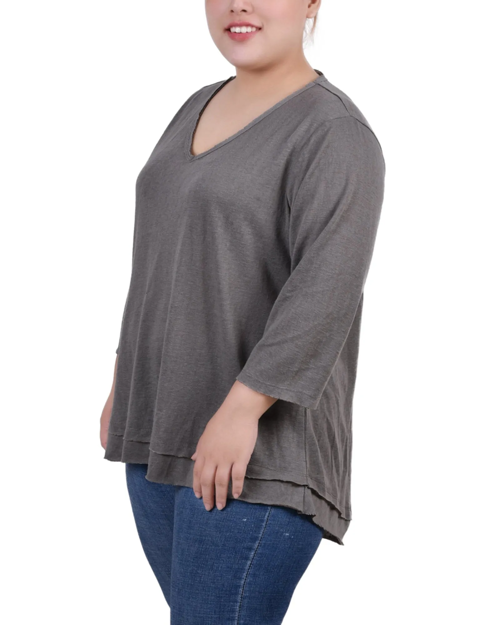 Plus Size 3/4 Sleeve V Neck Top