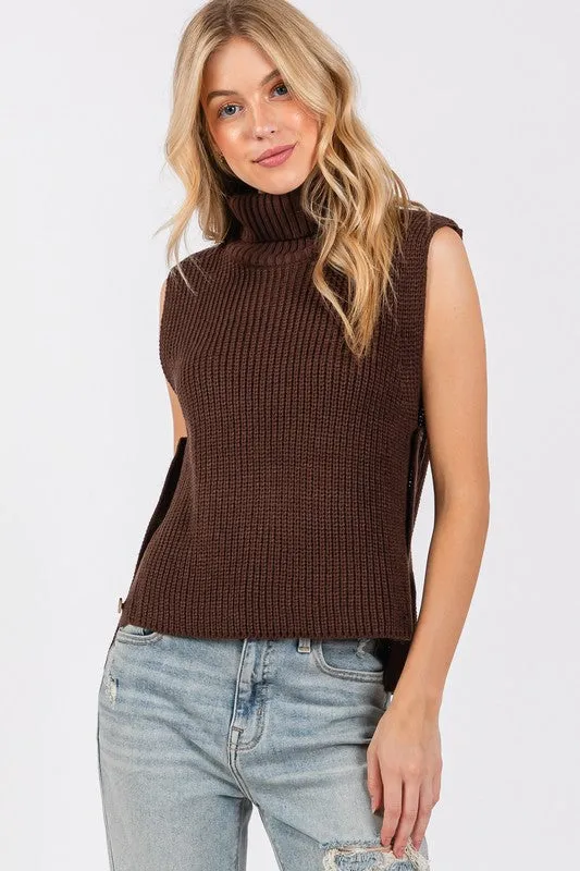 SLEEVELESS SWEATER VEST (BROWN)