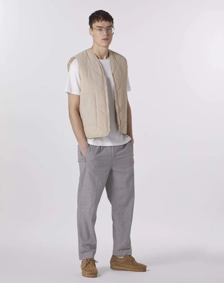 YALLA LIGHTWEIGHT QUILTED MEN'S GILET | SANDALWOOD